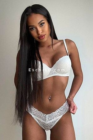 Gloria - Escort Girl Paris