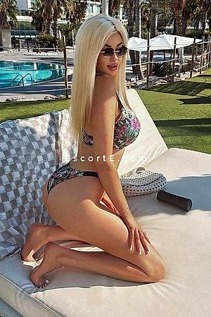 Tanya - Paris Escorts