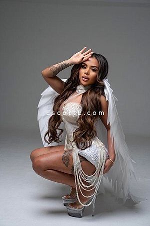 Lupita - Escort Girl Paris