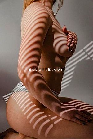 Annette - Escort Girl Paris