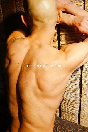 Kalil - Escort Boy Saint-Etienne