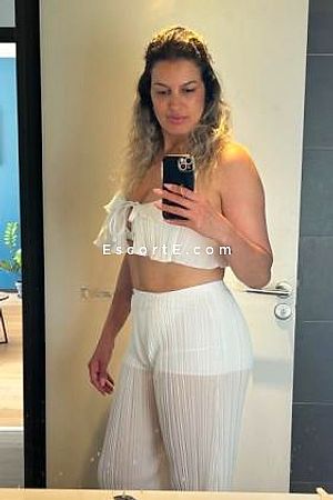 Kessia - Escort Girl Paris