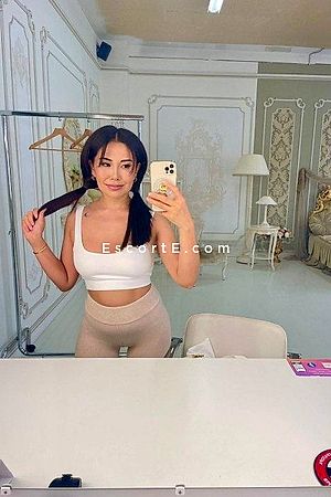 Nuria - Escort Girl Bordeaux