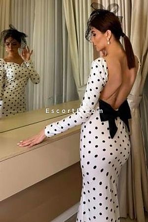 Mara - Paris Escorts