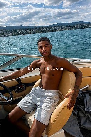 Marvin - Escort Boy Paris