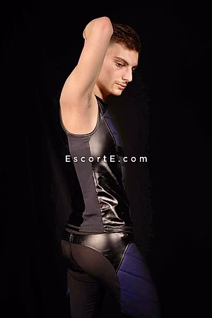 Lior - Lyon Boy Escorts