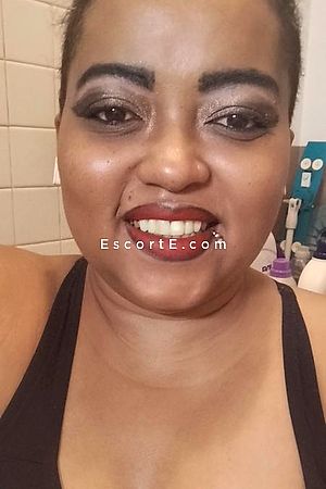 Nalyaana - Escort Girl Le Creusot