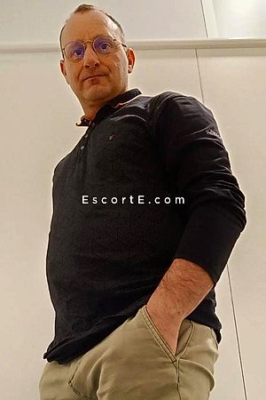 james - Escort Boy Paris