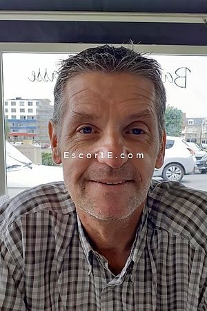 TONGUES - Nantes Boy Escorts