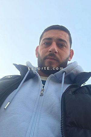 Yannick - Toulouse Boy Escorts