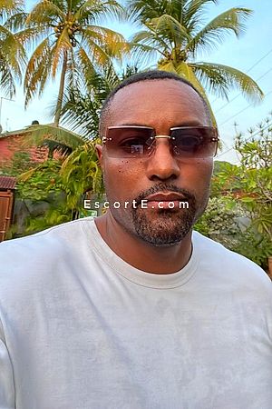 Wesley - Escort Boy Lorient