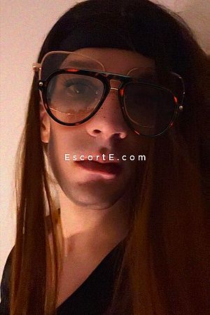 SashaTv - Paris Trans Escorts