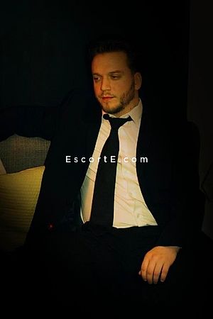 Tommy - Caen Boy Escorts