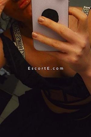 Sipinio - Paris Escorts