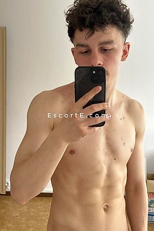 Sanctorum - Roubaix Boy Escorts