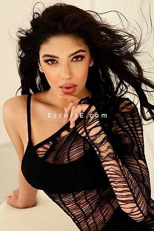 Niki - Escort Girl Paris