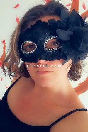 felinelisa - Reims Escorts