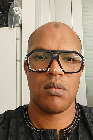 PAPIS - Escort Boy Montpellier