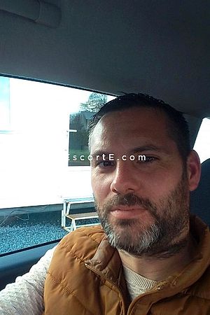 Adri44 - Nantes Boy Escorts