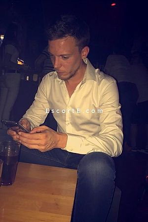 JoNathan - Le Mans Boy Escorts