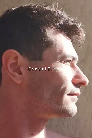 Jeen - Escort Boy Montpellier