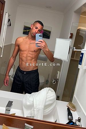 Kelim - Escort Boy Cannes