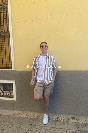 Kiks - Saint-Brieuc Boy Escorts