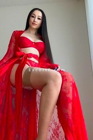 Keira - Lyon Escorts