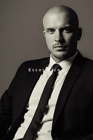 Alex - Nimes Boy Escorts