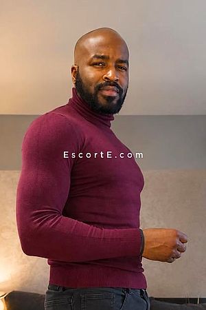 Stevens - Escort Boy Paris