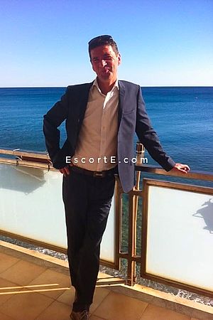 Chris - Cannes Boy Escorts