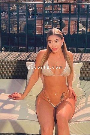 Antonella - Escort Girl Paris