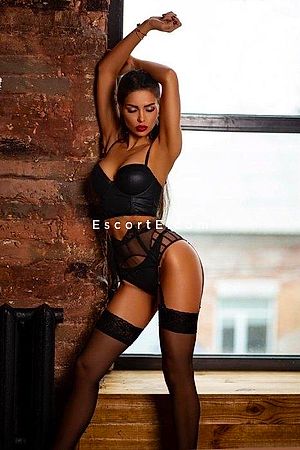 Mila - Cannes Escorts