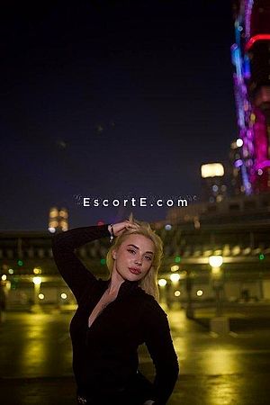 Kessia - Paris Escorts
