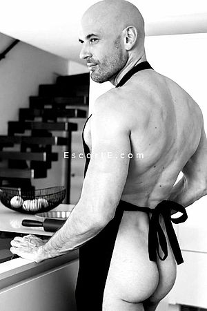 Adrien Chef @ Your Pleasure Photo