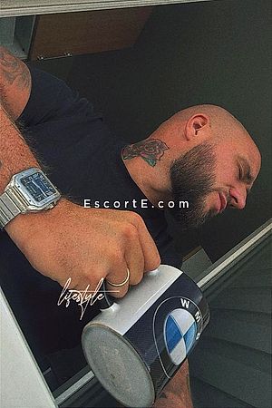 Giuseppe06 - Escort Boy Paris