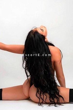 Angie - Lyon Escorts