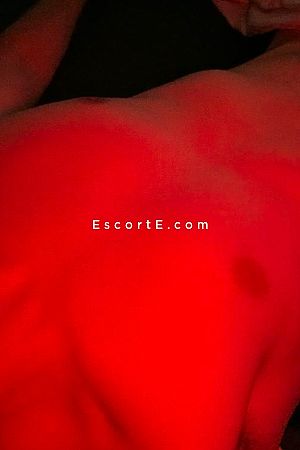 Valeran - Escort Boy Paris