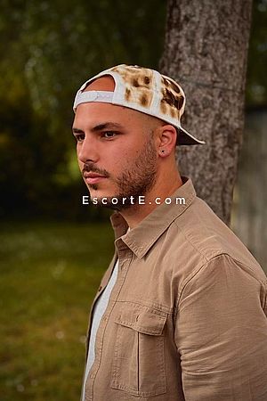 Apollo - Nantes Boy Escorts