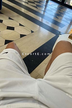 Calores44 - Nantes Boy Escorts