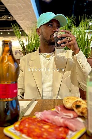 RAOUF-LYON - Paris Boy Escorts