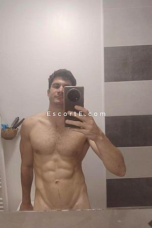 James - Nice Boy Escorts
