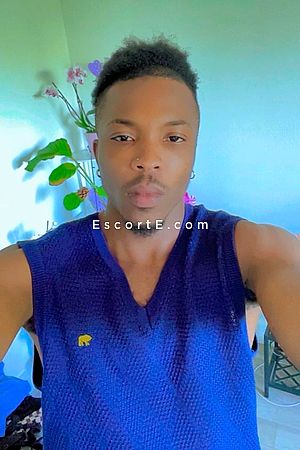 BlackMan03 - Lyon Boy Escorts