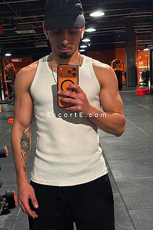 JhonJhon - Amiens Boy Escorts