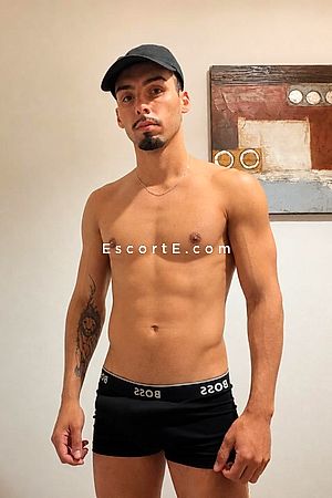 JhonJhon - Pornichet Boy Escorts