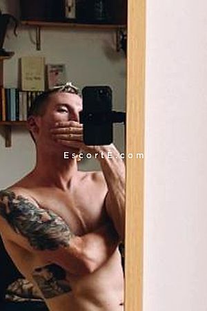 Kent44 - Escort Boy Nantes
