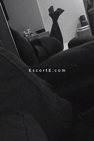 LINAA.63 - Escort Girl Palaiseau