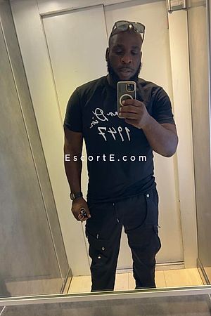 Laboca9 - Bordeaux Boy Escorts
