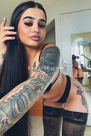 Raluca - Escort Girl Montfermeil
