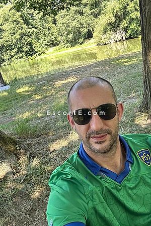 Seb - Escort Boy Clermont-Ferrand
